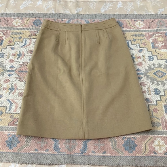 #11 NWT LOFT Ann Taylor Pleated Camel Khaki Tan Skirt Dressy Casual Size 2 New - Picture 2 of 4